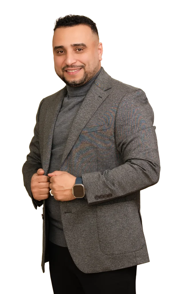 Me Wadii Mohammadi, avocat à Montréal, portrait professionnel en veston gris